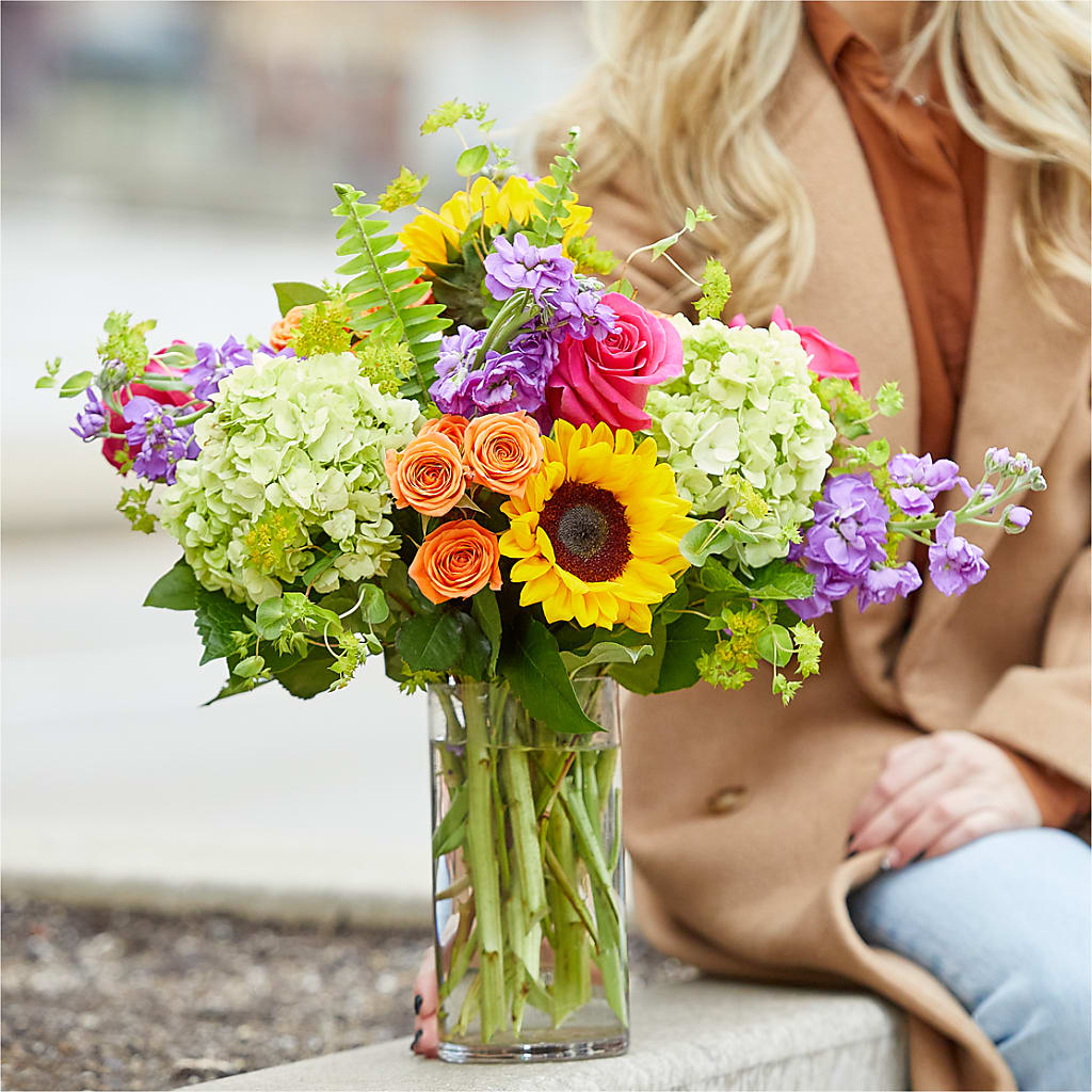 Vibrant Greetings Bouquet –  Greater Oklahoma City Flower Shop, Oklahoma City OK