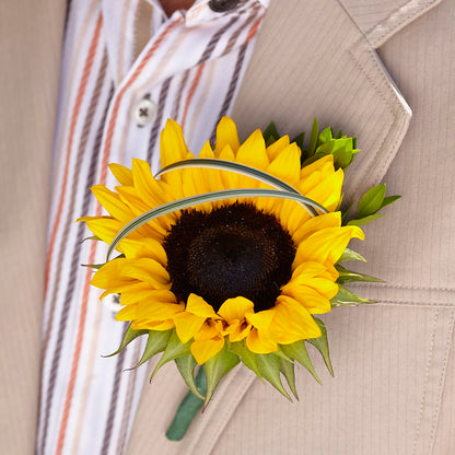 Free Spirit Boutonniere –  Greater Oklahoma City Flower Shop, Oklahoma City OK